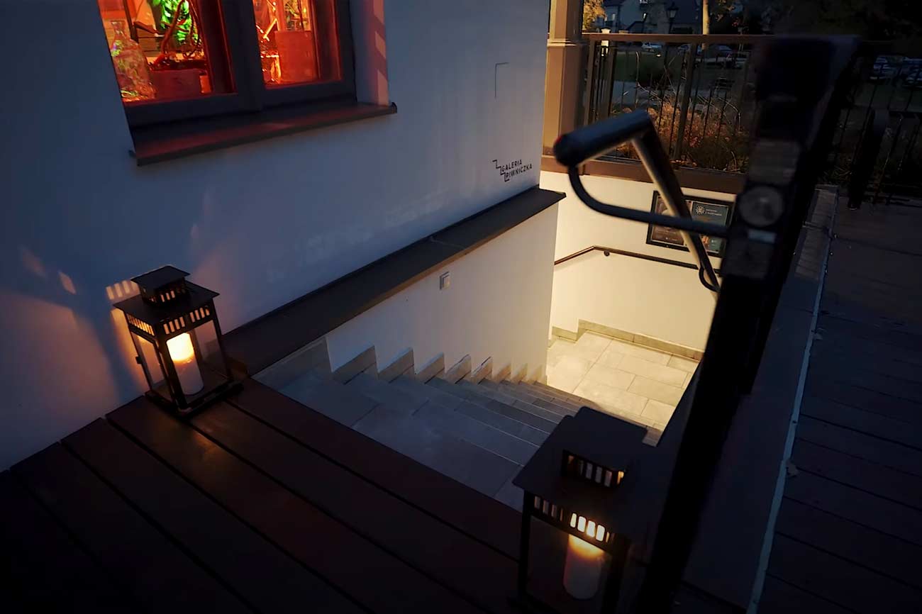 Wejście do Galerii Piwniczka